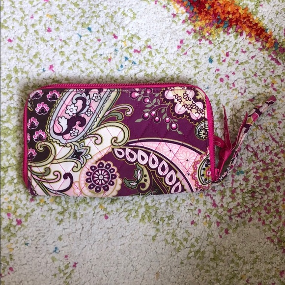 Vera Bradley Wristlet - Picture 2 of 3